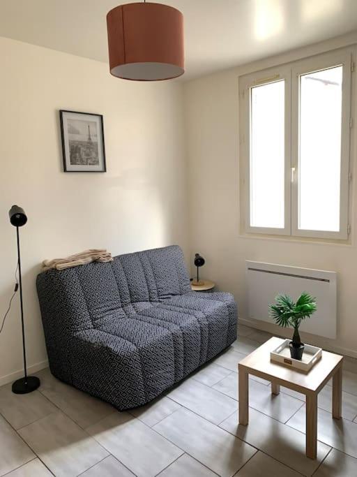 Jolie Studio En Centre Ville Châteauroux Extérieur photo