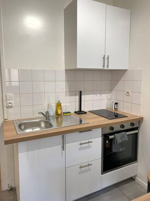 Jolie Studio En Centre Ville Châteauroux Extérieur photo